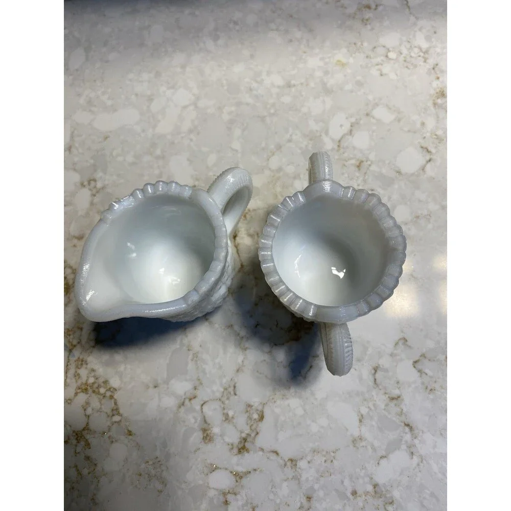White Milk Glass Creamer & Sugar Set Quilted Handles Glossy Vintage Retro 2‑Piec